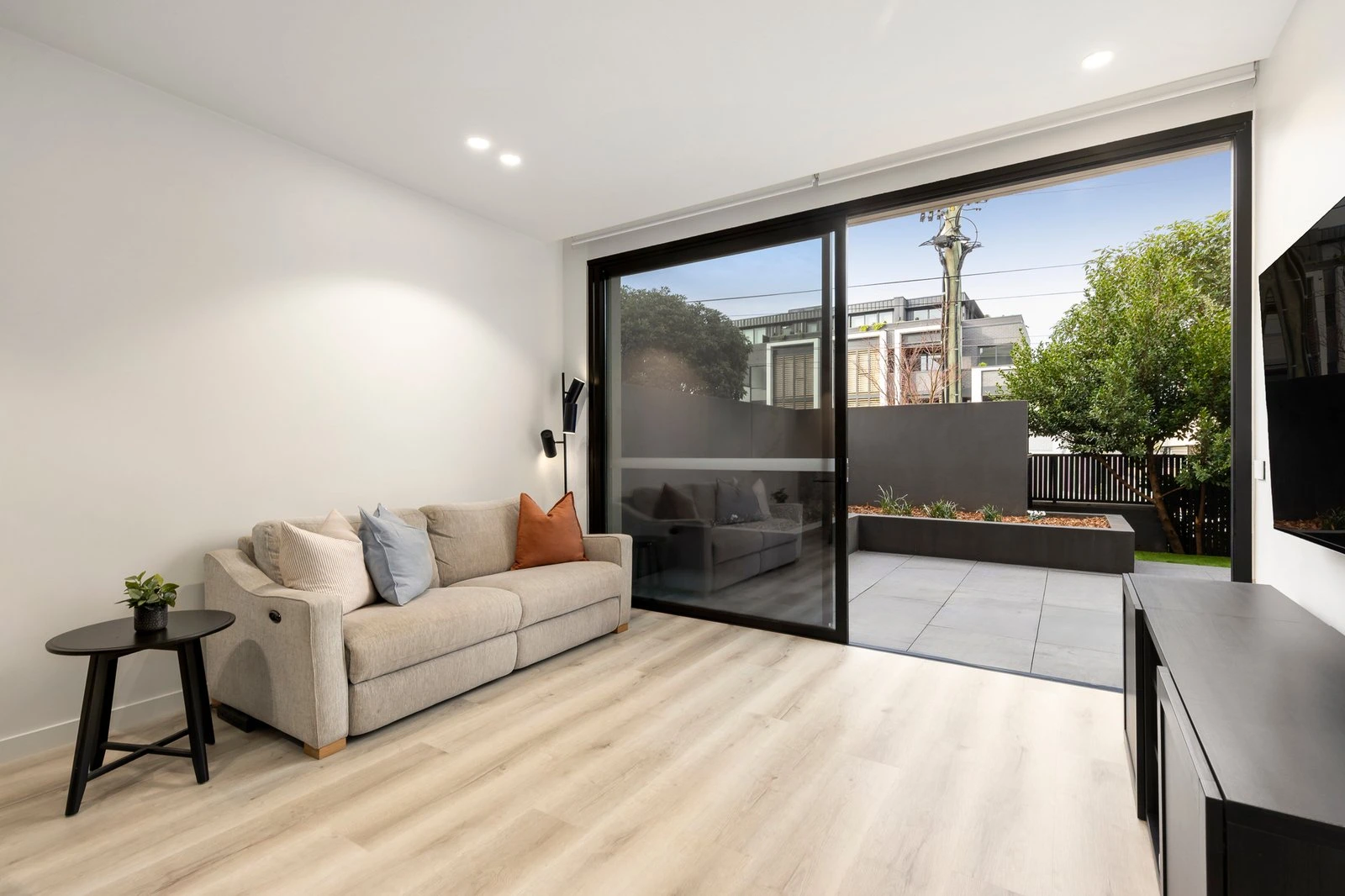 2/1455 High Street, Glen Iris, 3146