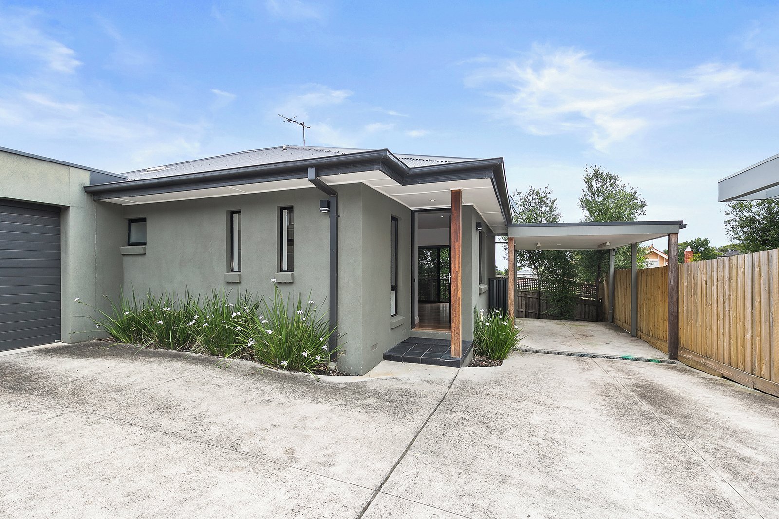 2/15 Dion Street, Doncaster, 3108