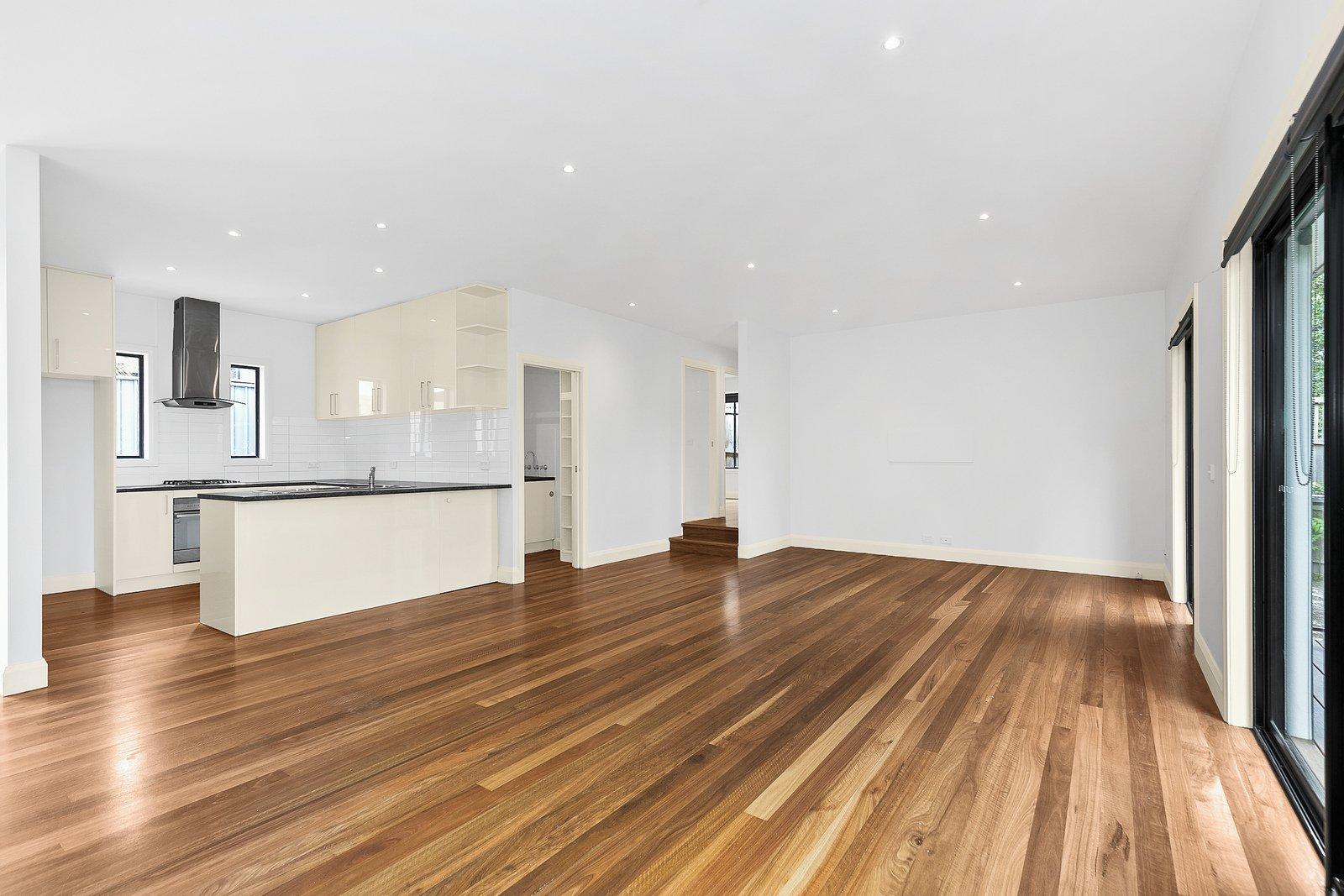 2/15 Dion Street, Doncaster, 3108