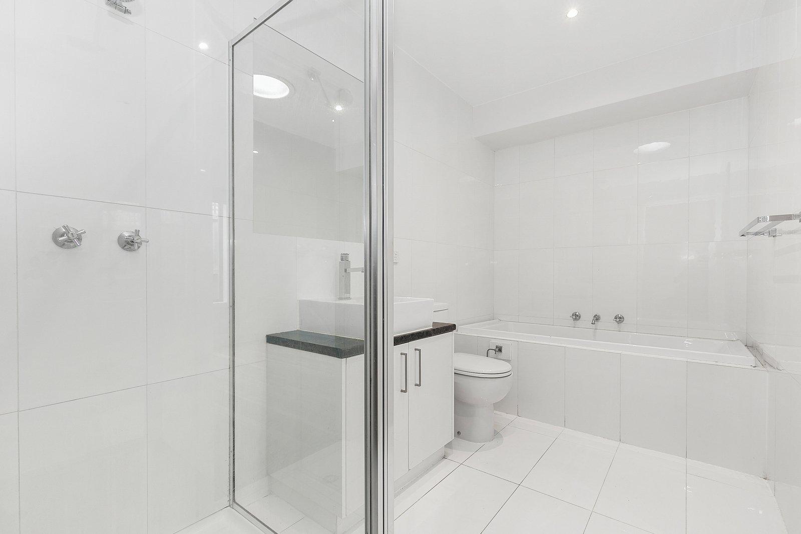 2/15 Dion Street, Doncaster, 3108