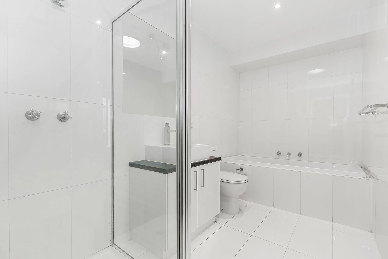 2/15 Dion Street, Doncaster, 3108