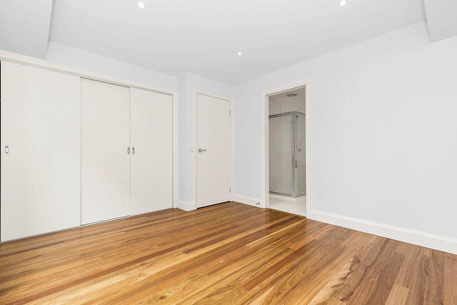 2/15 Dion Street, Doncaster, 3108