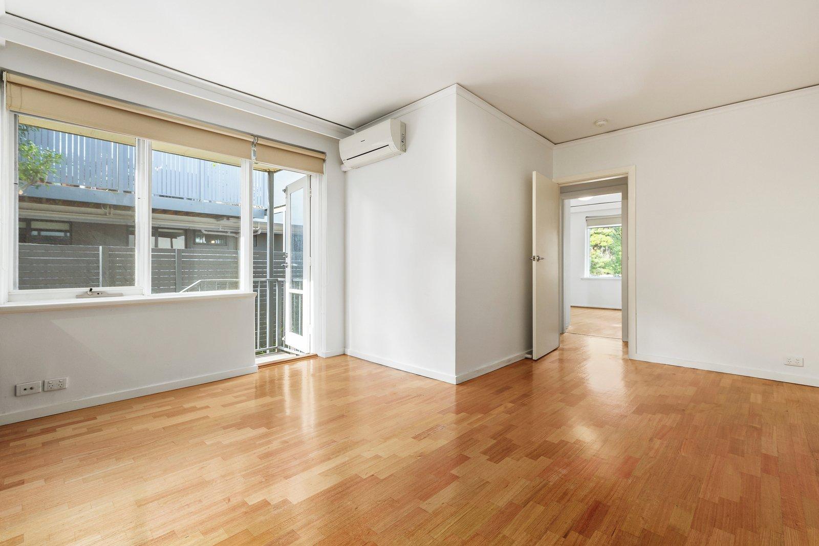 2/15 Holloway Street, Ormond, 3204
