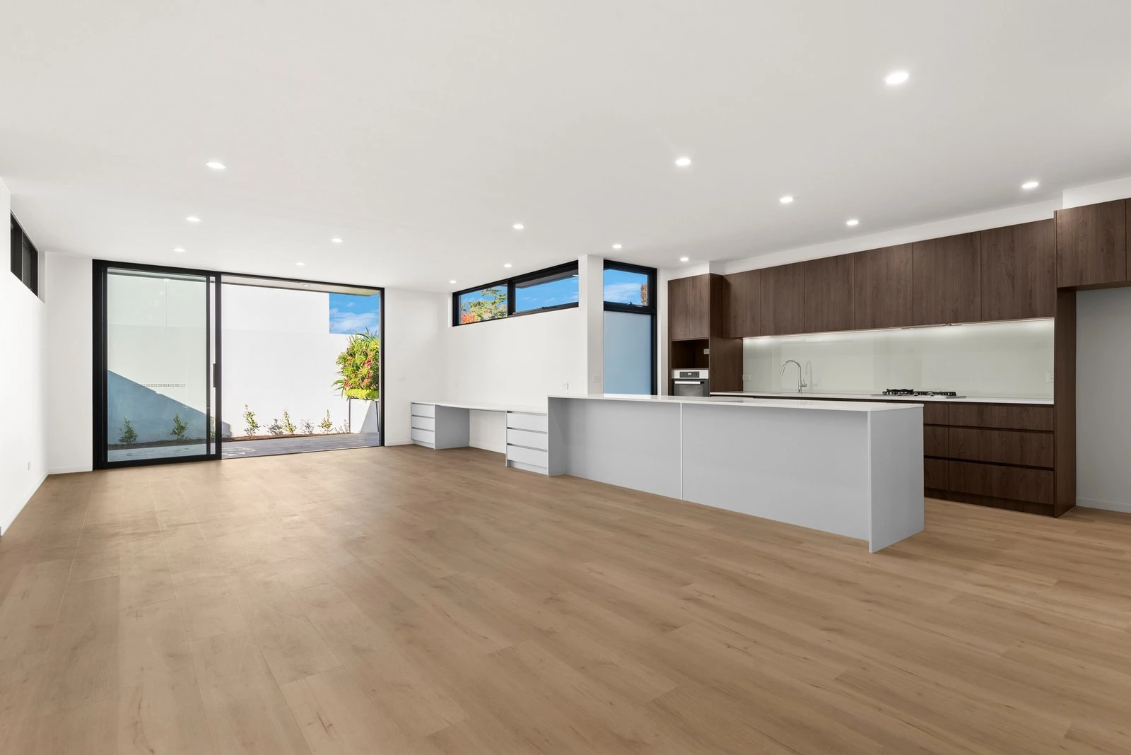 2/17 Evelina Street, Mont Albert North, Vic