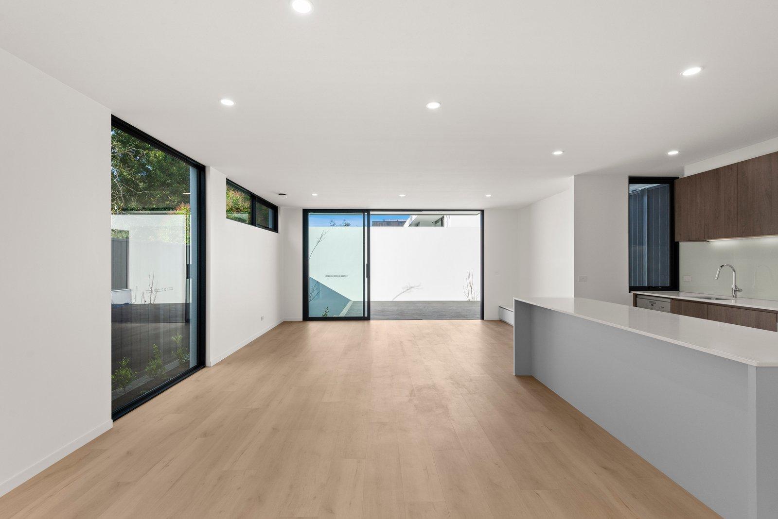 2/17 Evelina Street, Mont Albert North, Vic