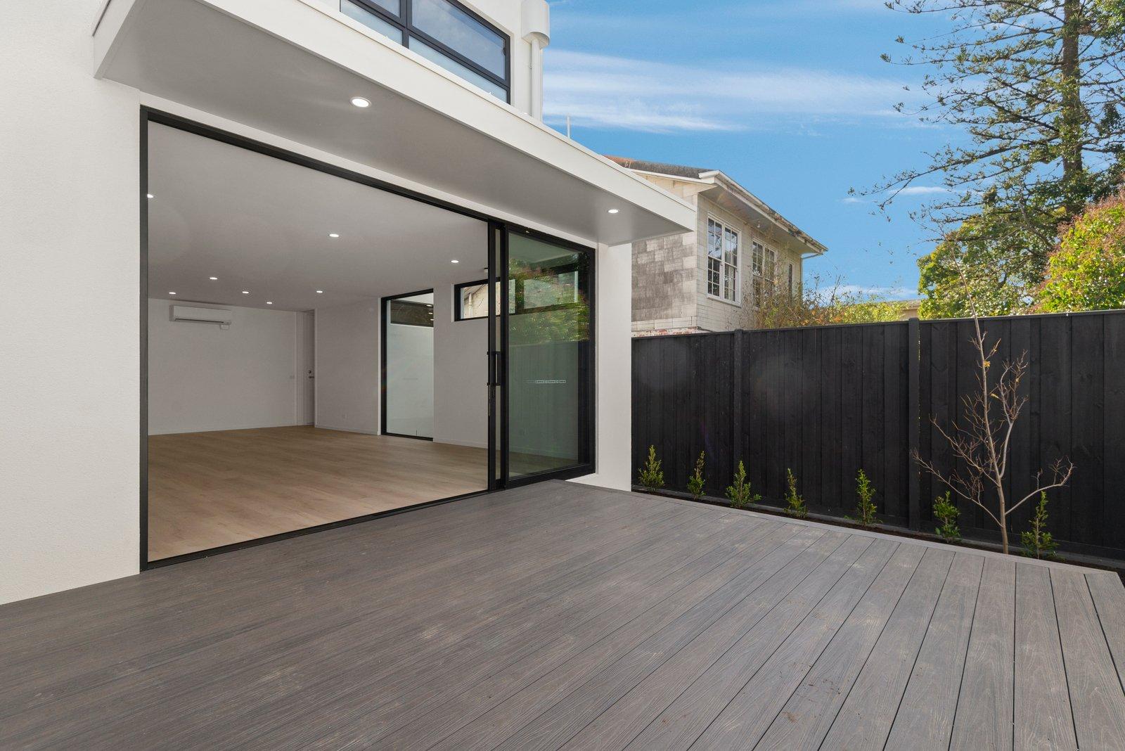 2/17 Evelina Street, Mont Albert North, Vic