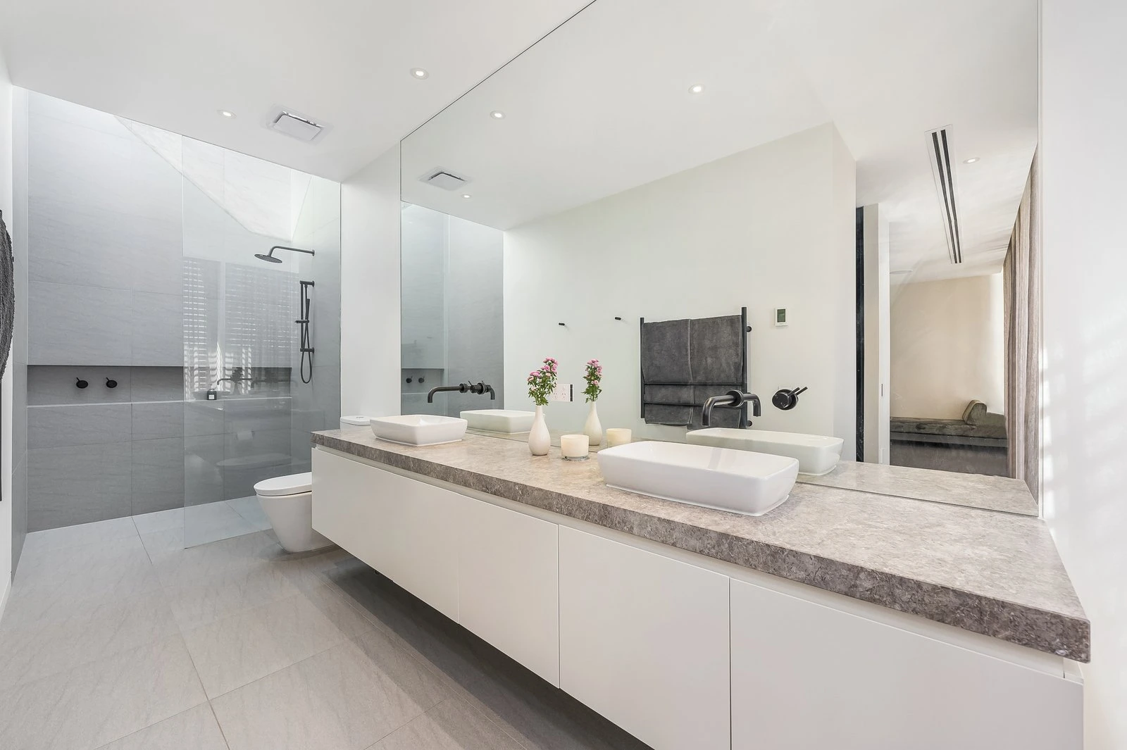 22 Ellis Road, Glen Iris, 3146