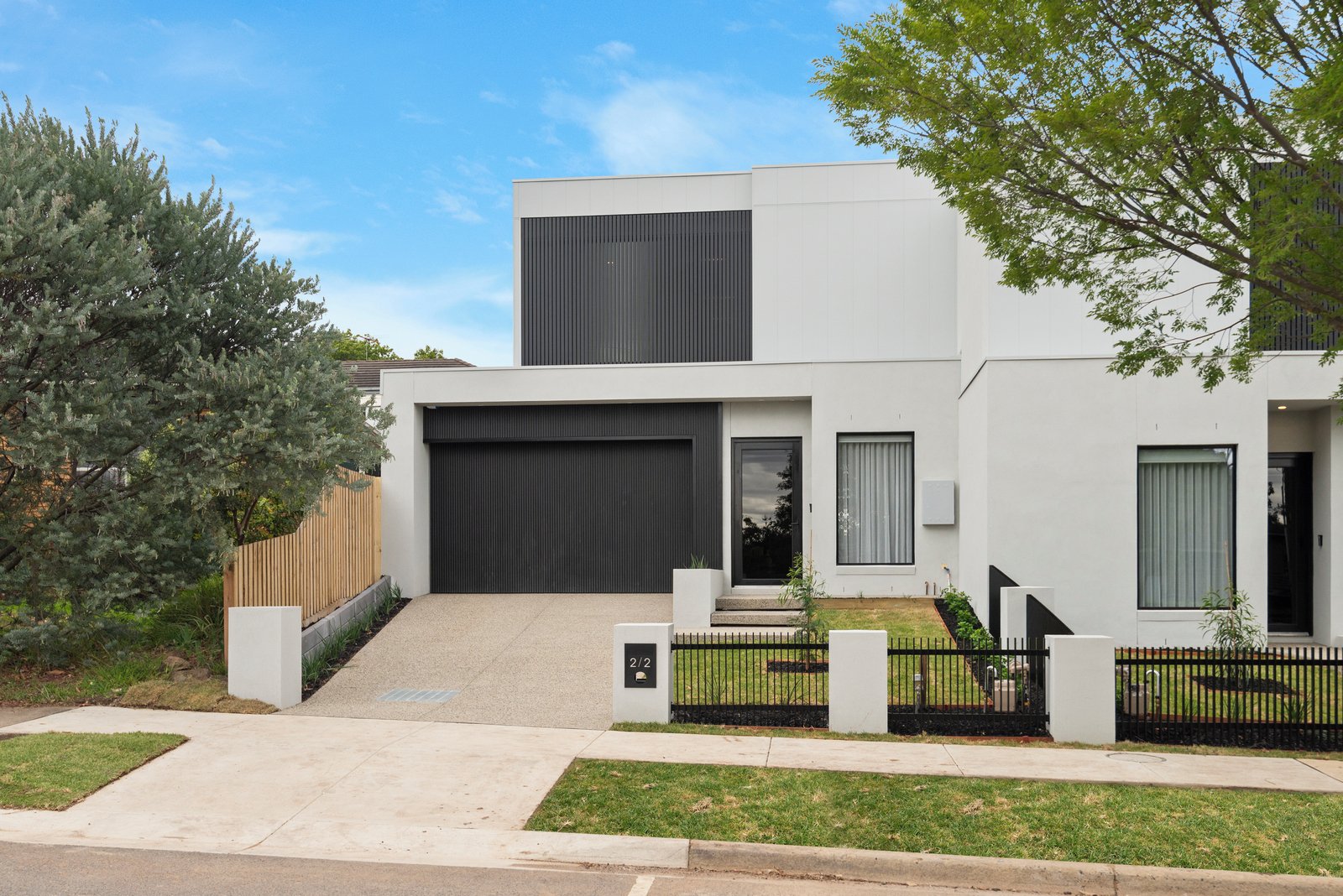 2/2 Elm Tree Road, Doncaster, 3108