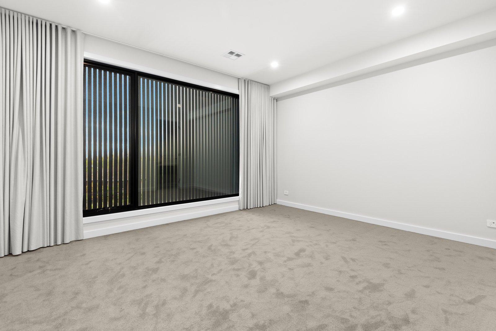 2/2 Elm Tree Road, Doncaster, 3108