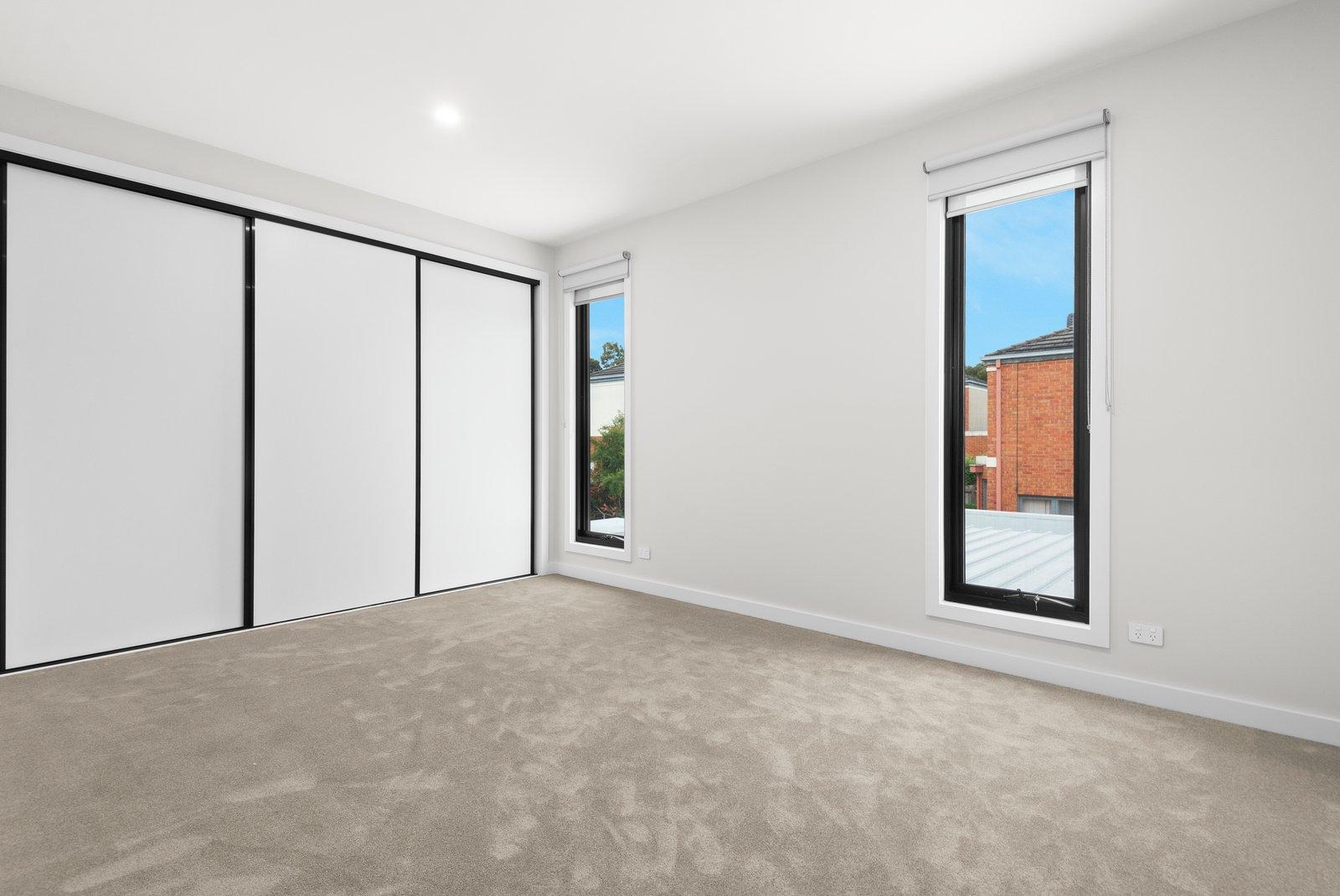 2/2 Elm Tree Road, Doncaster, 3108
