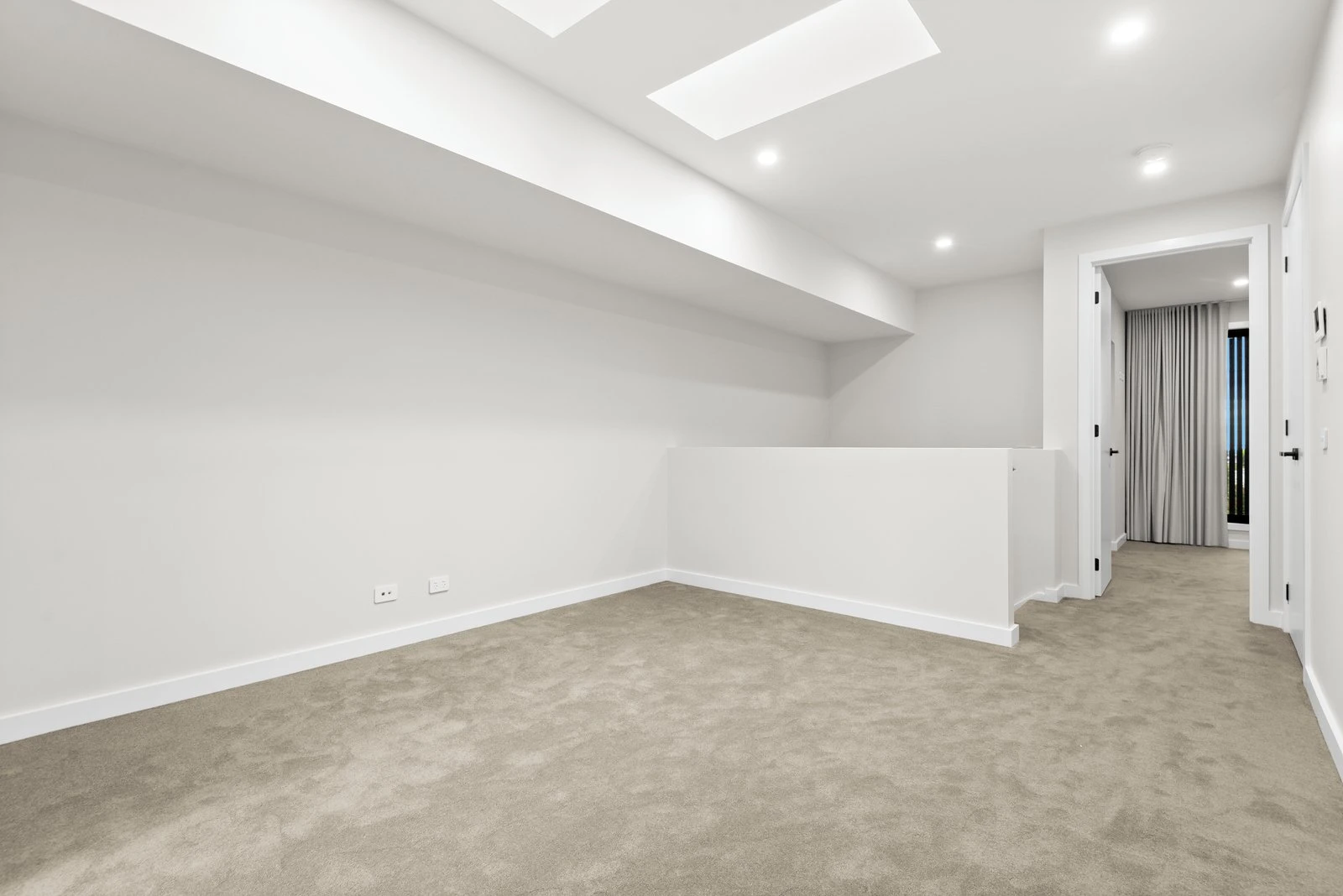 2/2 Elm Tree Road, Doncaster, 3108