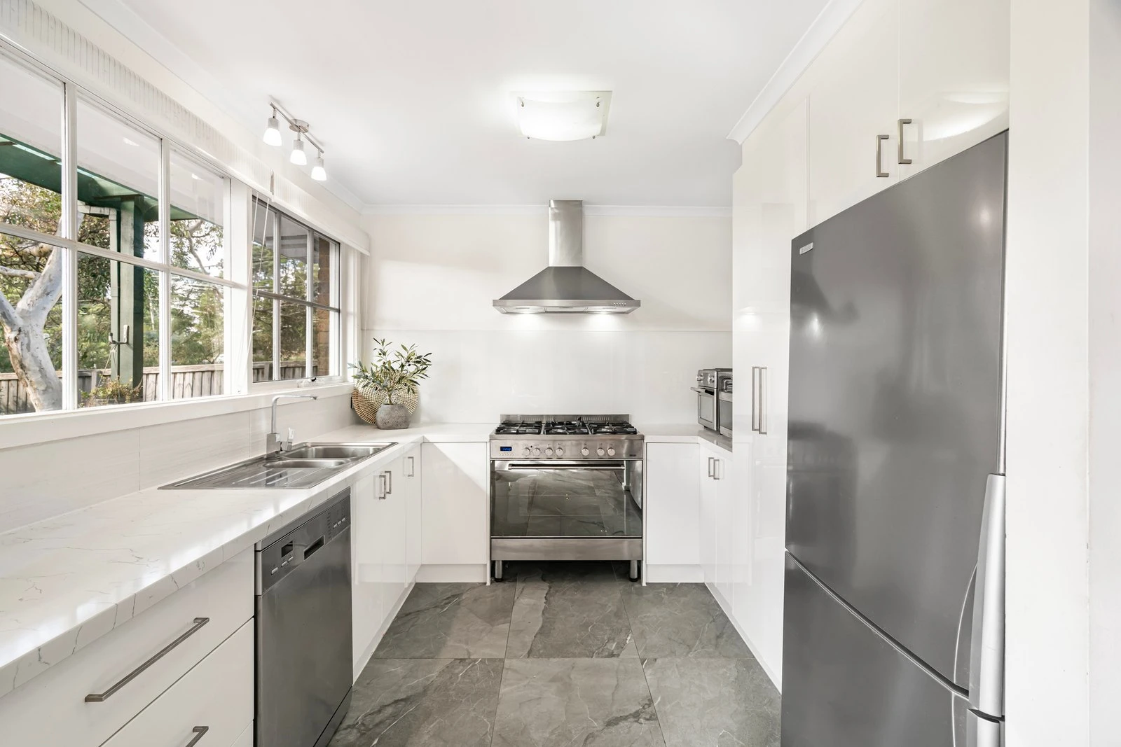 2/2 Fahey Place, Donvale, 3111