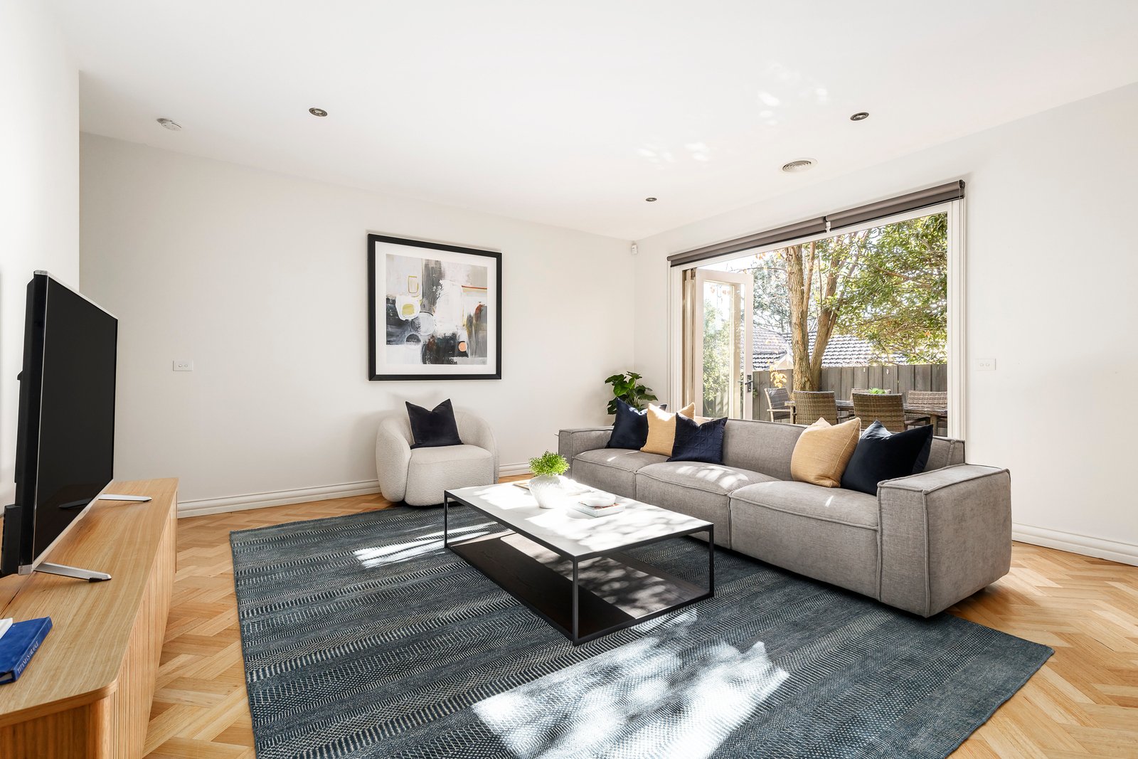 2/2 Heather Street, Balwyn North, 3104