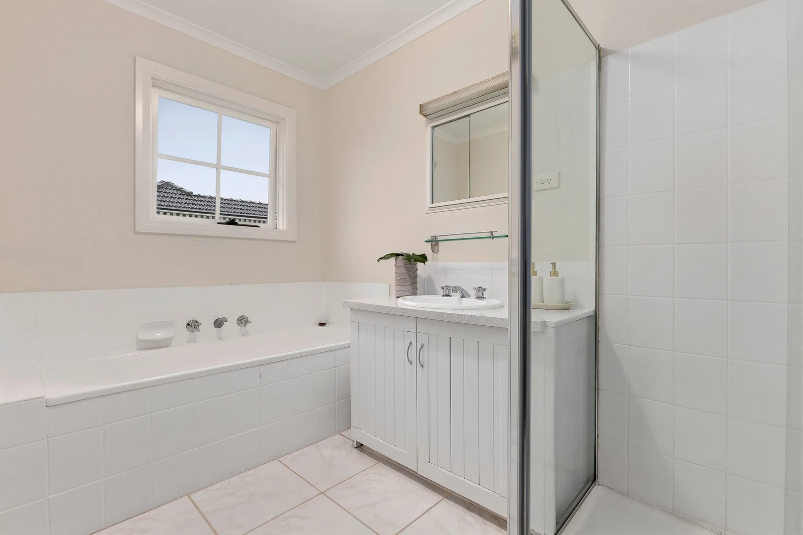 22 Holyrood Street, Camberwell, 3124