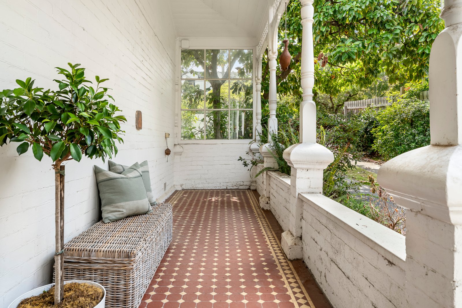 22 Millicent Avenue, Toorak, 3142