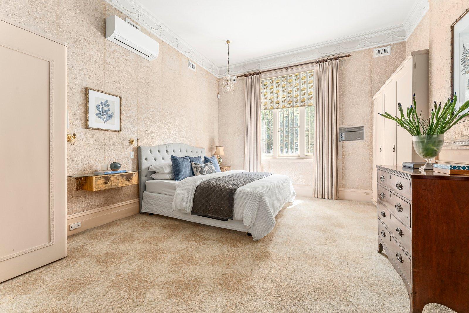 22 Millicent Avenue, Toorak, 3142