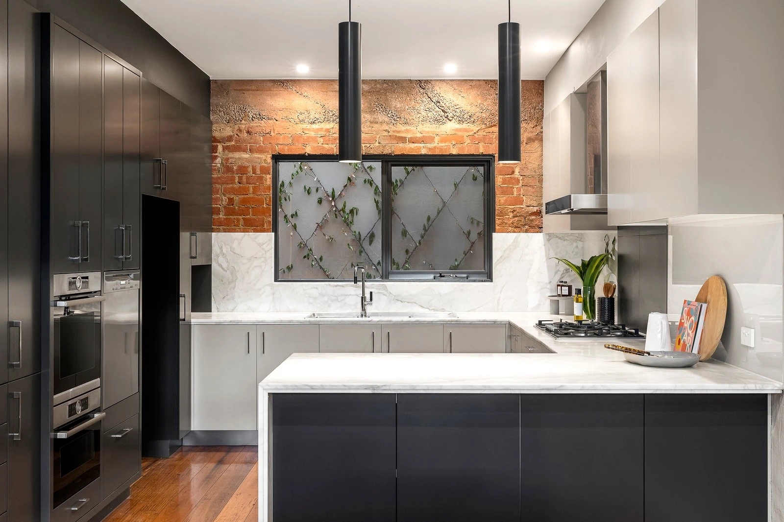 2/2 Myrniong Grove, Hawthorn East, 3123