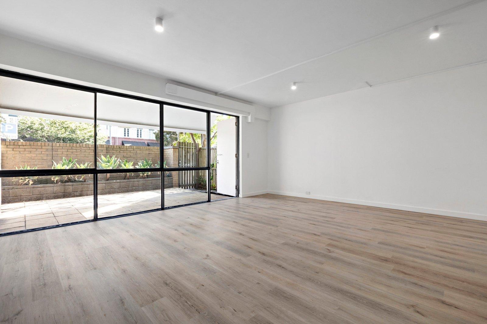 2/20 Commercial Road, Melbourne, 3004