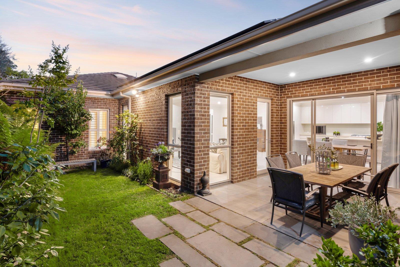 2/22 Frank Street, Box Hill South, 3128