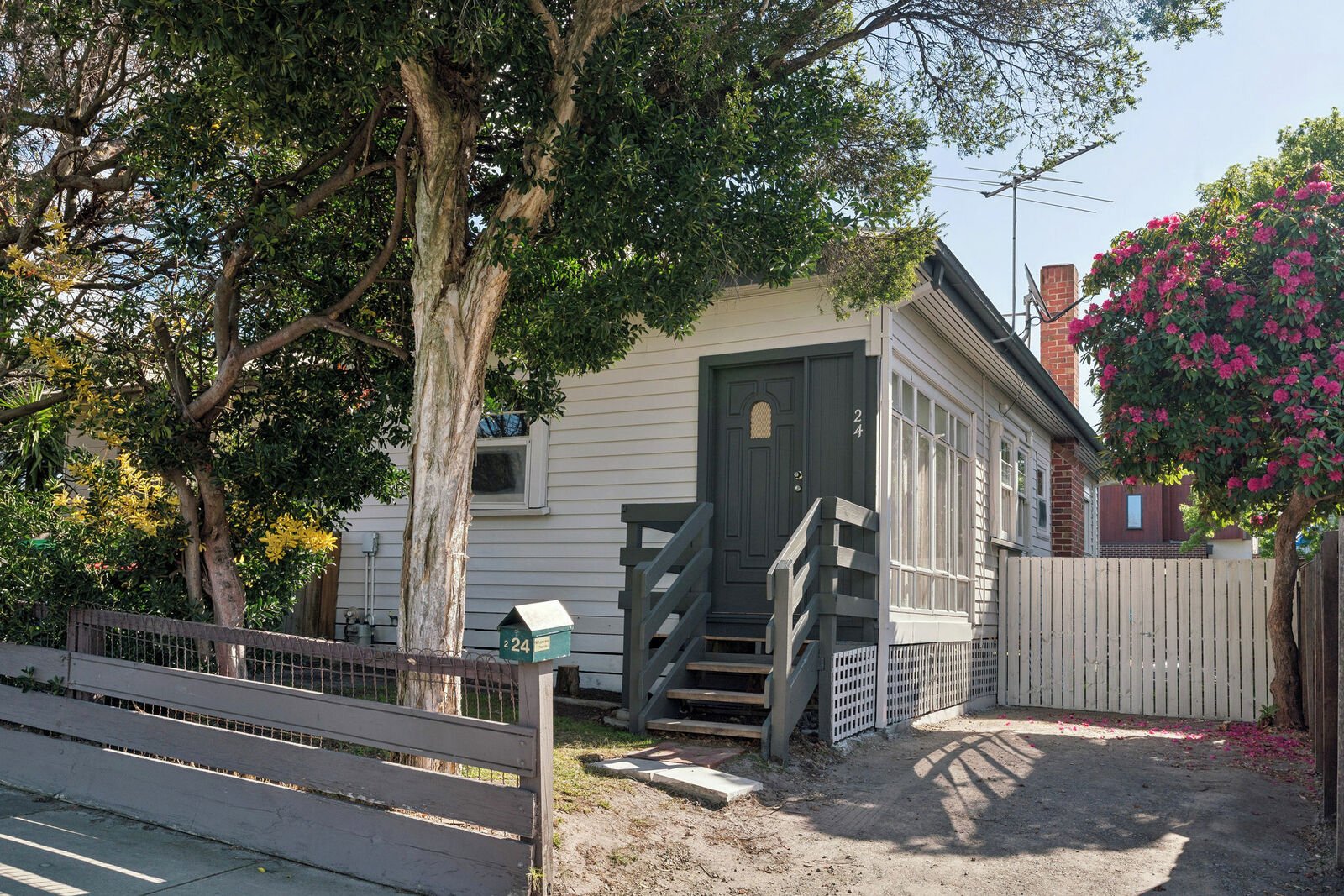 2/24 Kars Street, Frankston, 3199