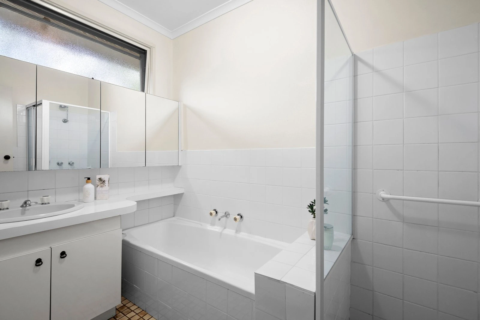 2/26 Cooloongatta Road, Camberwell, 3124