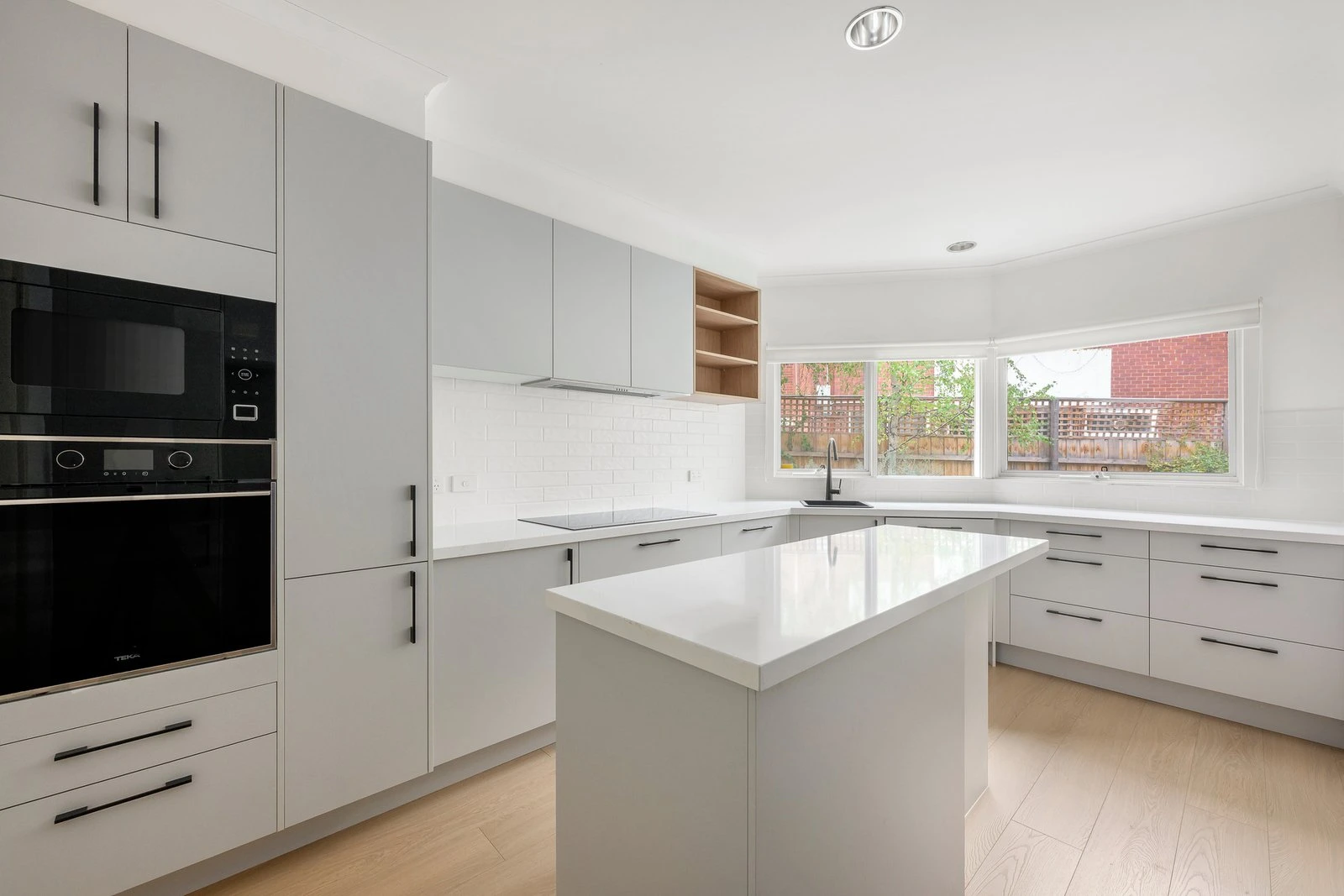 2/27 Auburn Grove, Hawthorn East, 3123