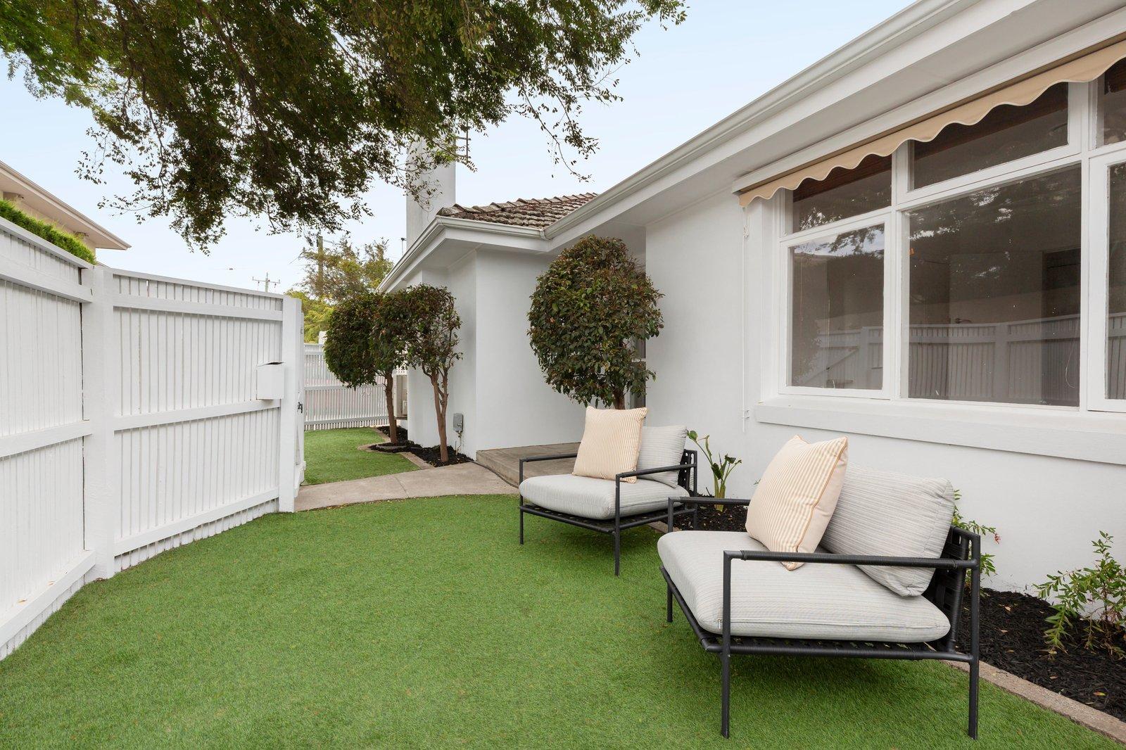 2/2A Wellington Street, Brighton, 3186