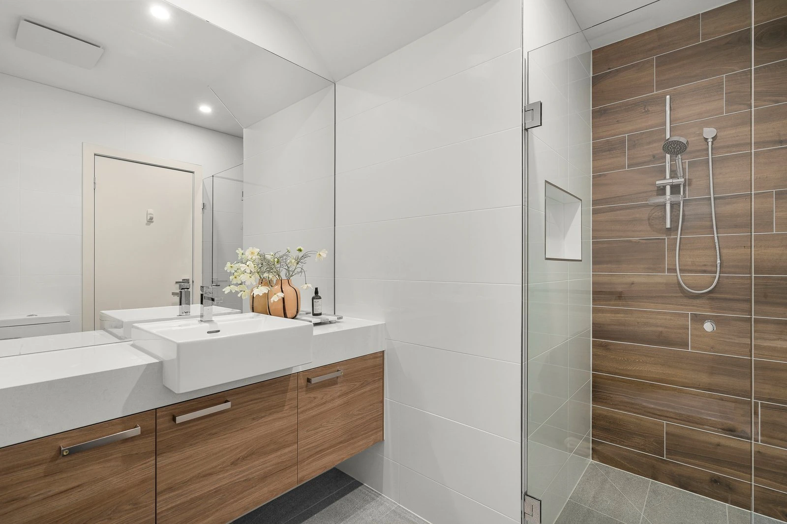 2/3 Hanke Road, Doncaster, 3108