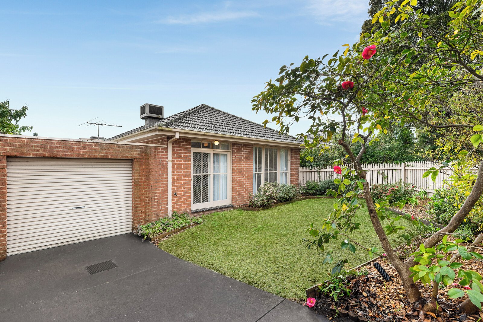 2/33 Zetland Road, Mont Albert, 3127
