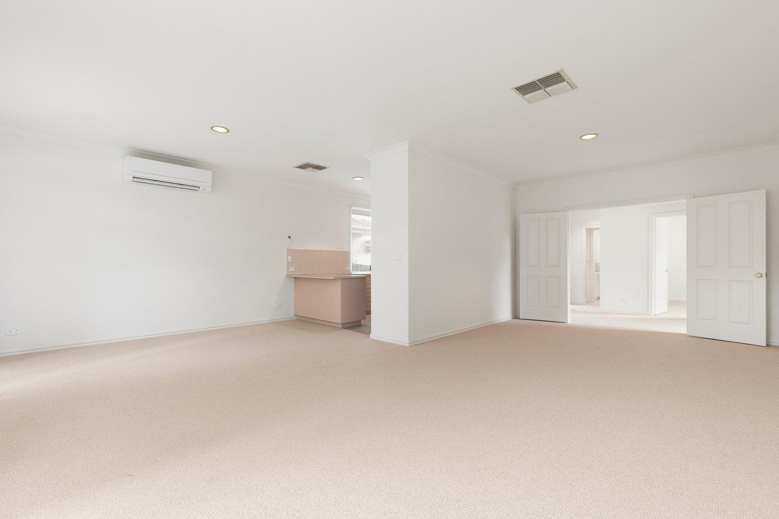 2/33 Zetland Road, Mont Albert, 3127