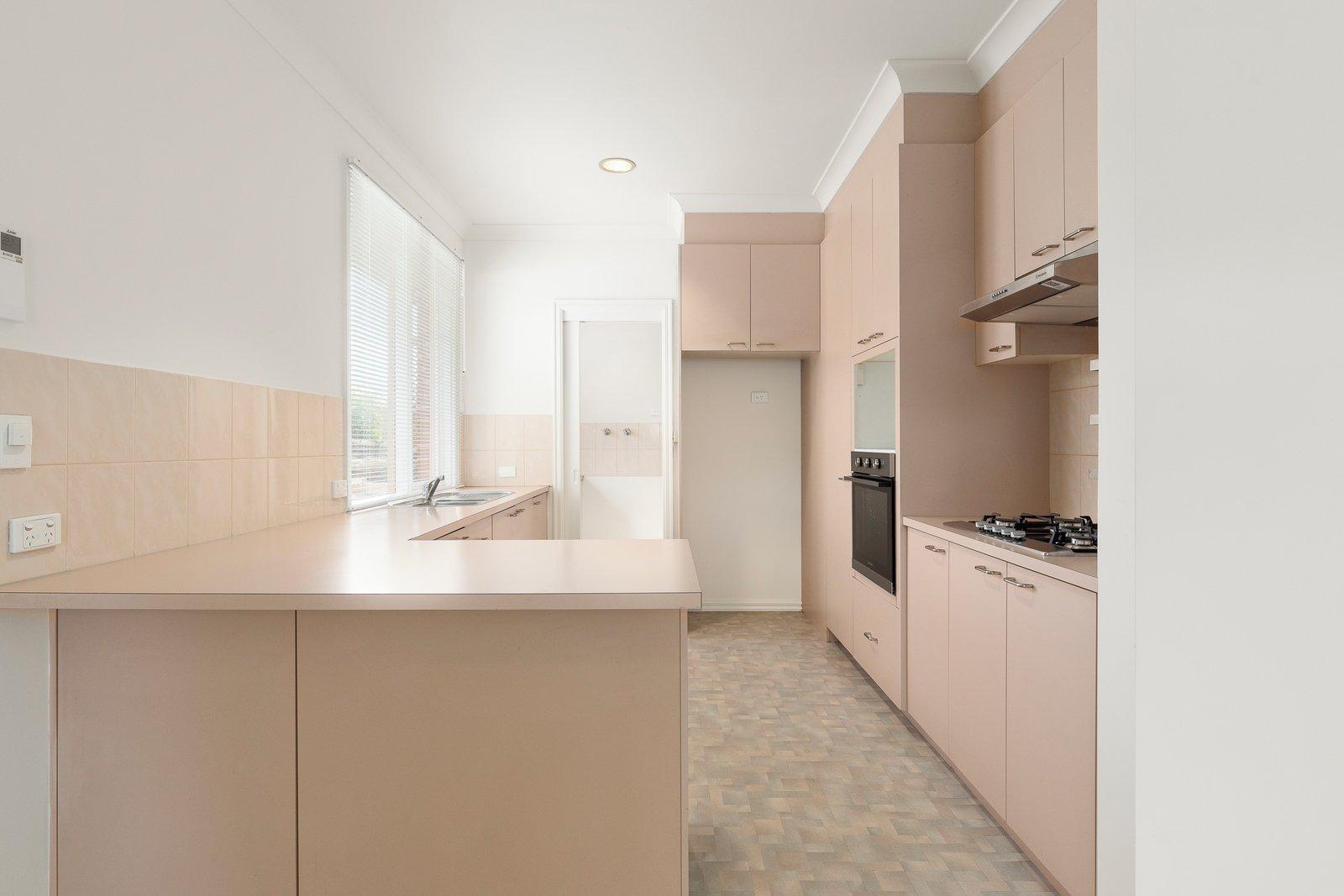 2/33 Zetland Road, Mont Albert, 3127