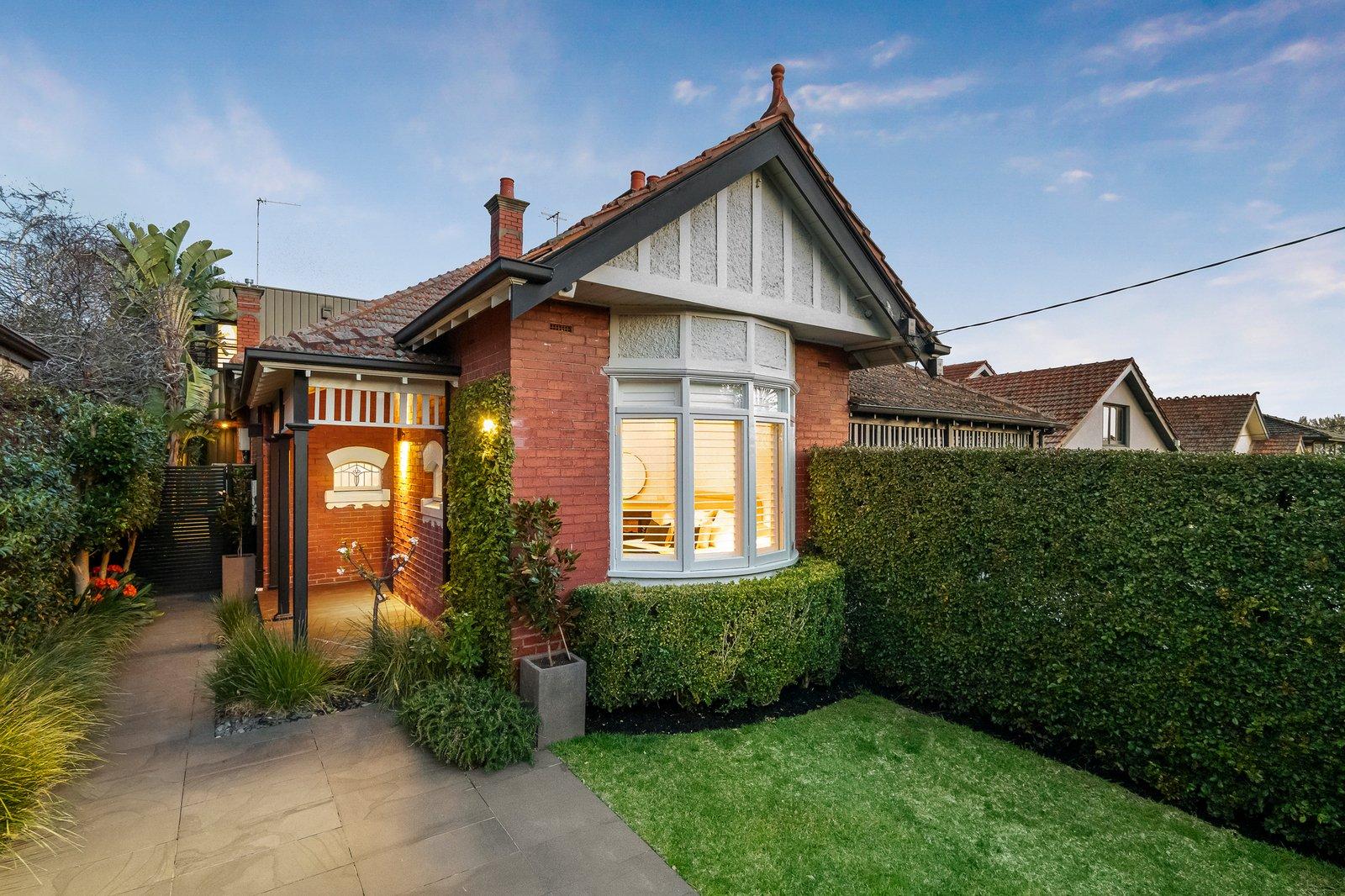 24 Bowen Street, Kew, 3101