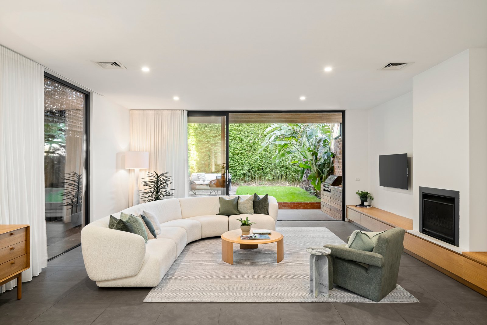 24 Bowen Street, Kew, 3101