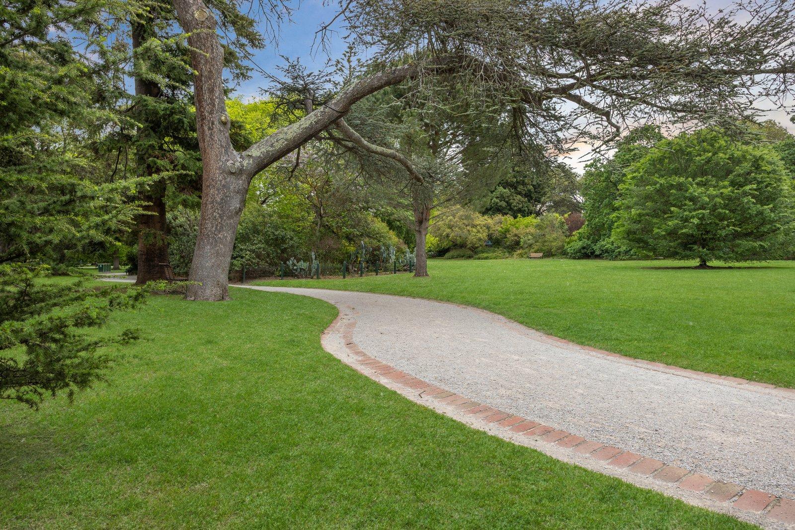 24 Park Street, Malvern, 3144
