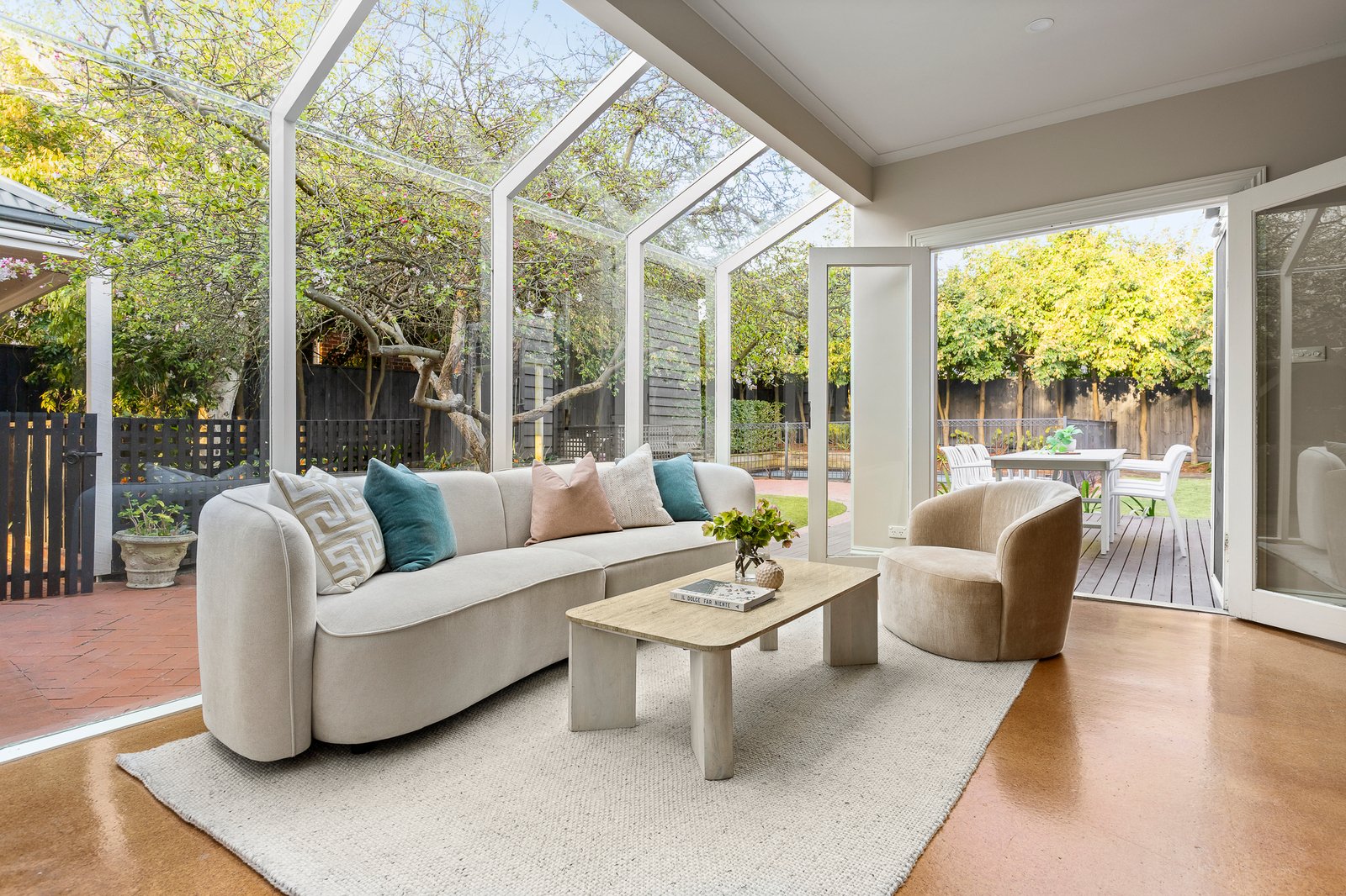 24 Rubens Grove, Canterbury, 3126