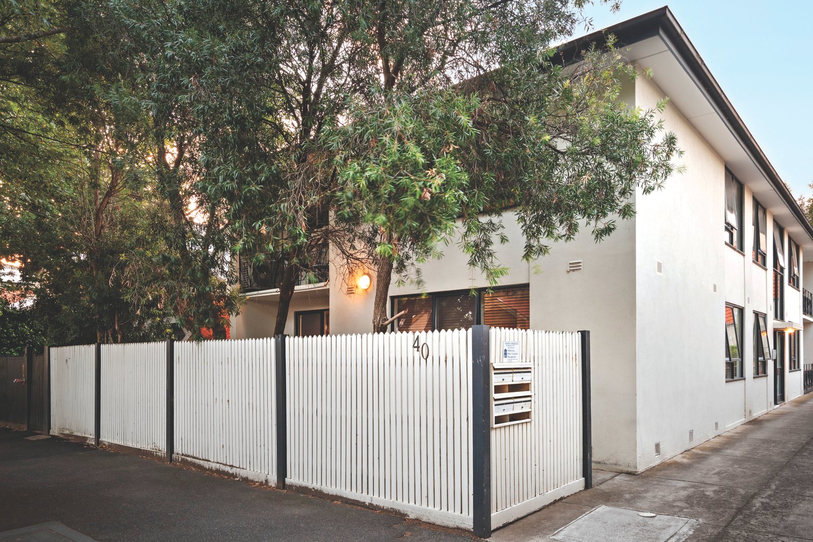 2/40 Rothesay Avenue, Elwood, 3184