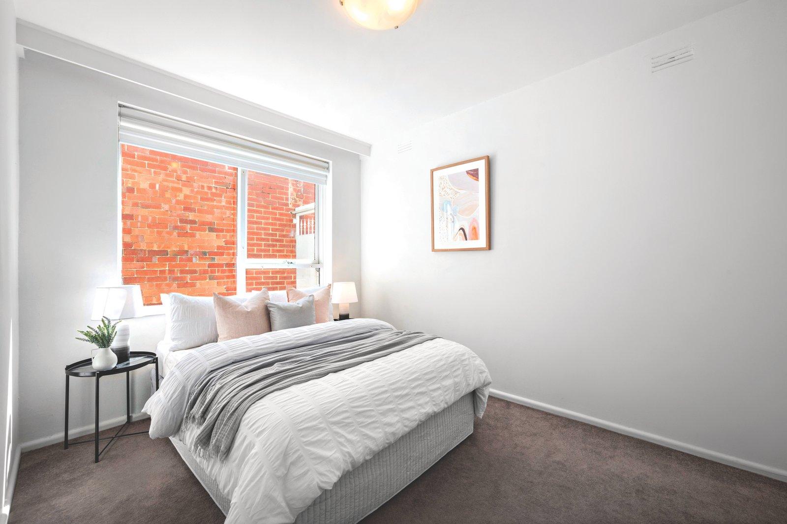 2/40 Rothesay Avenue, Elwood, 3184