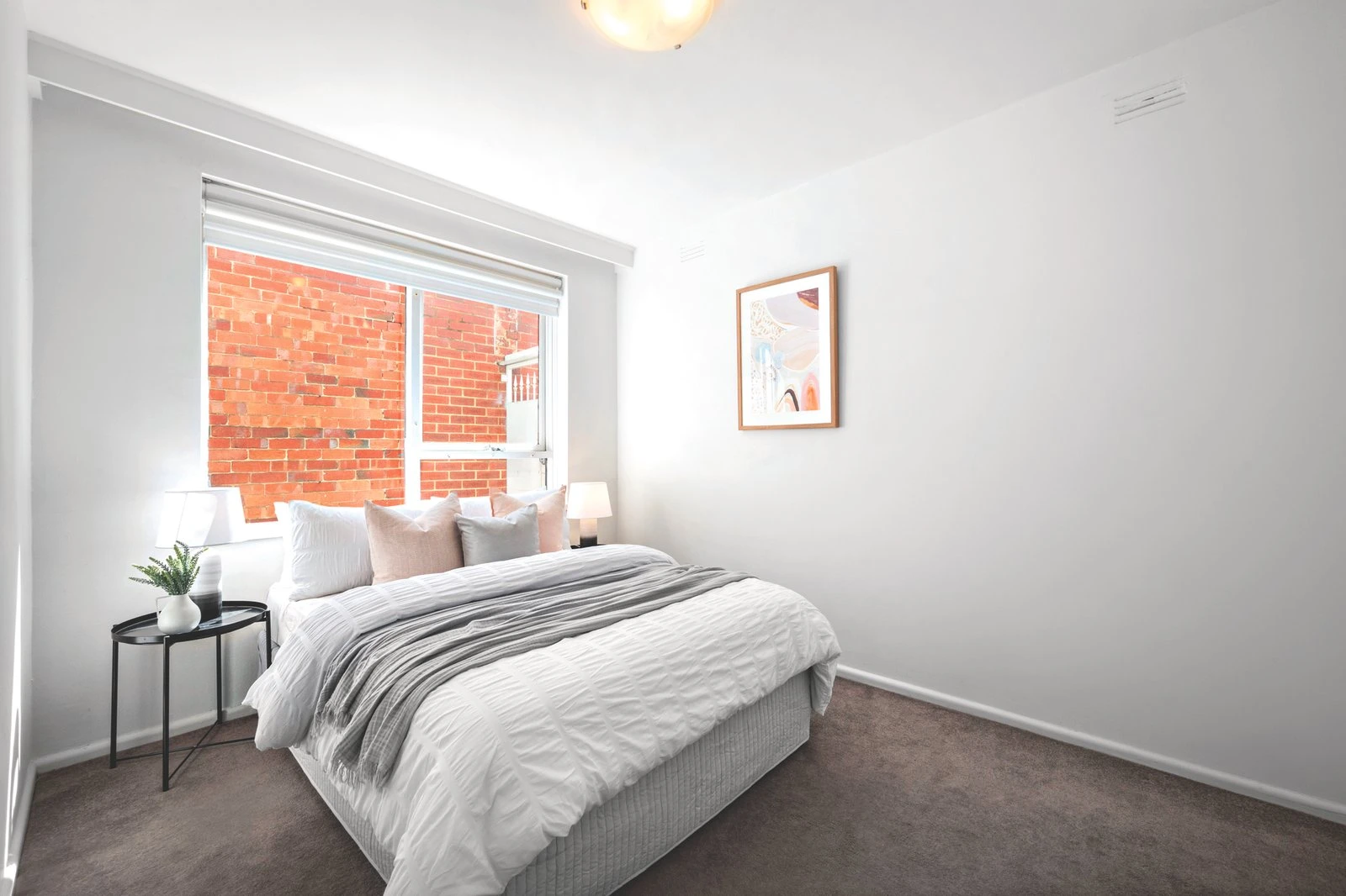 2/40 Rothesay Avenue, Elwood, 3184