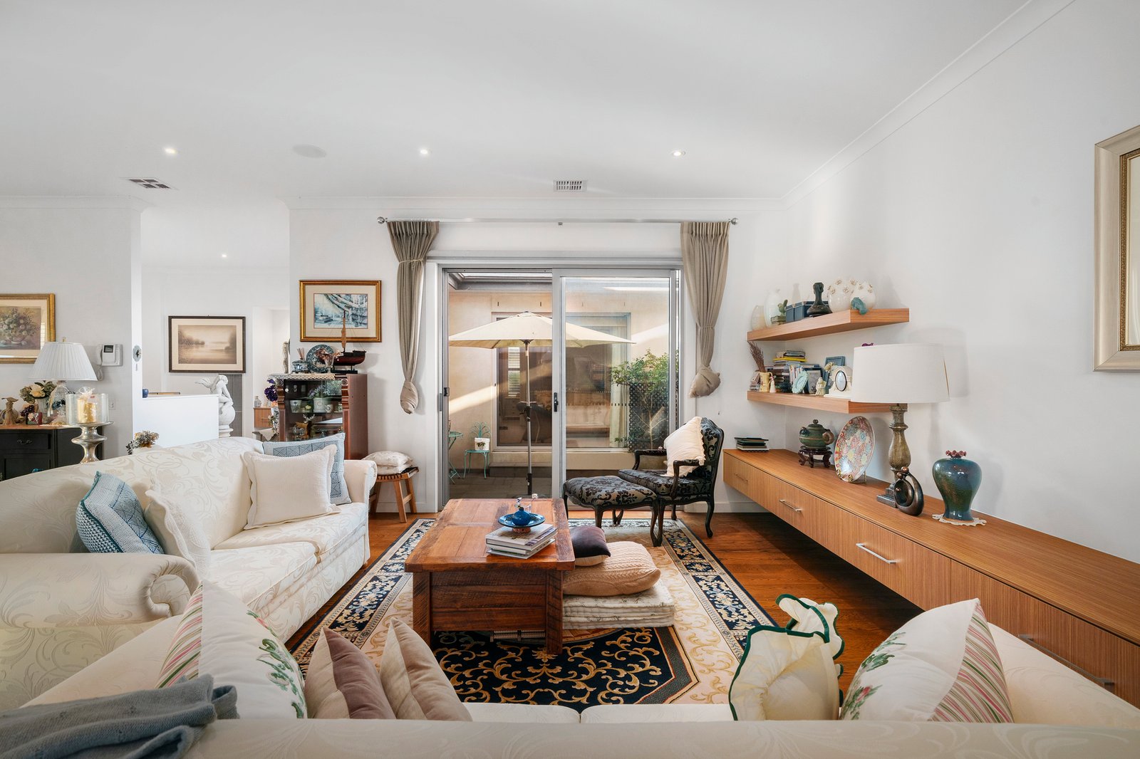 2/44 Warburton Road, Canterbury, 3126
