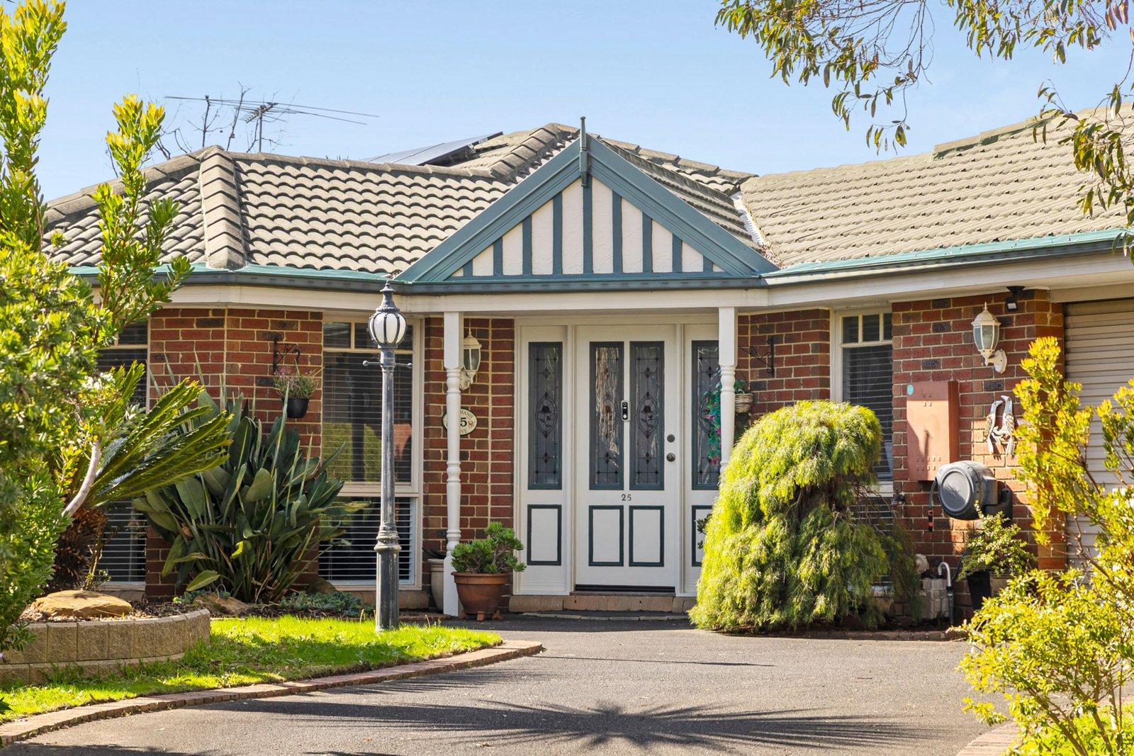 25 Boormanii Drive, Mornington, 3931