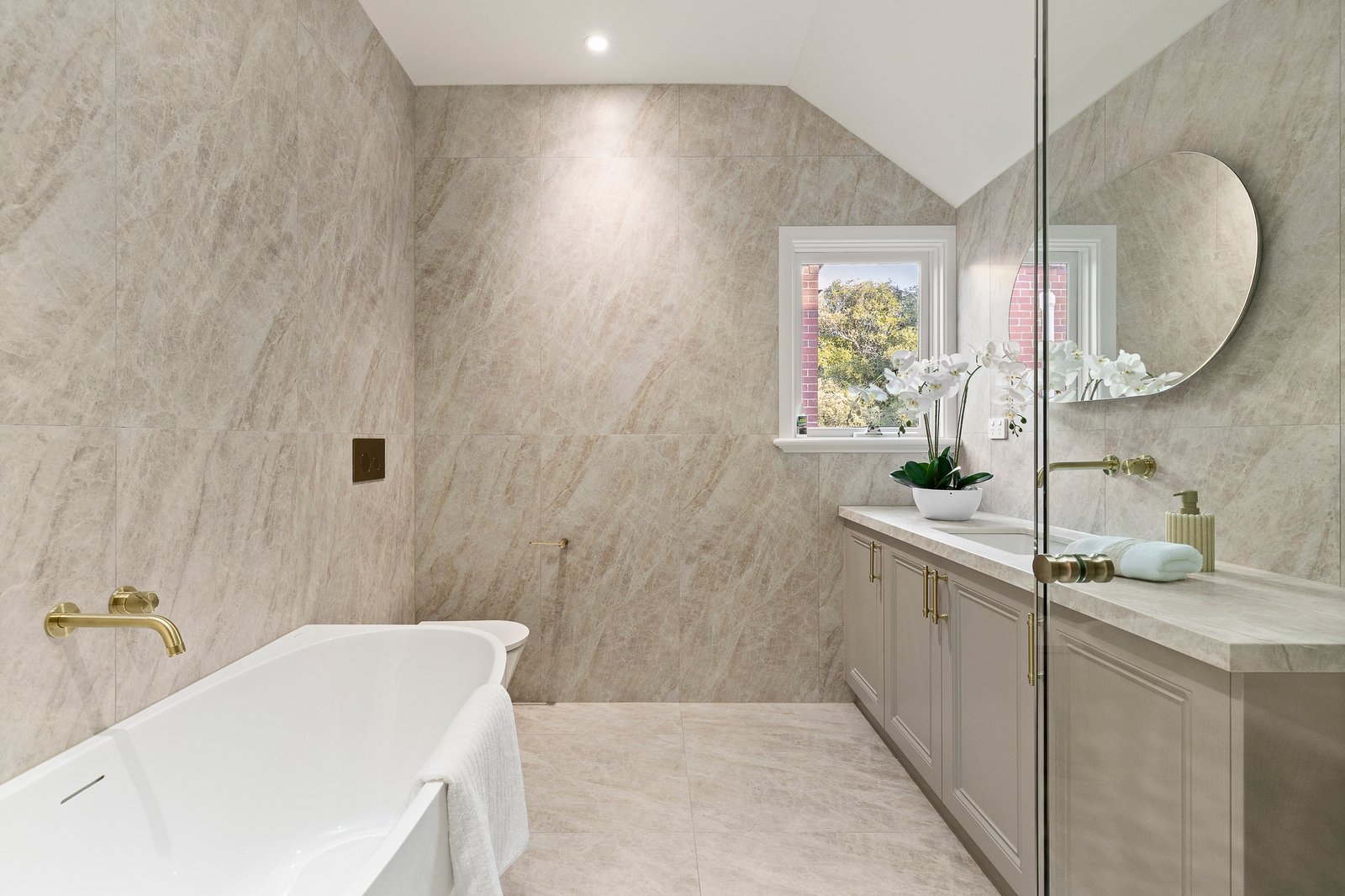 25 Cochran Avenue, Camberwell, 3124