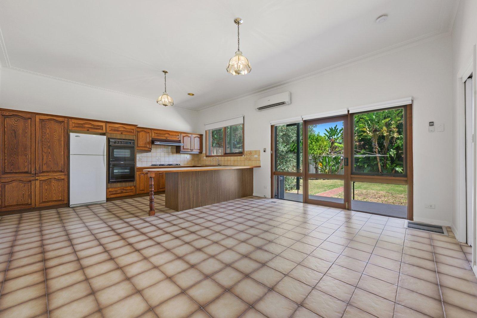 25 Ellis Road, Glen Iris, 3146