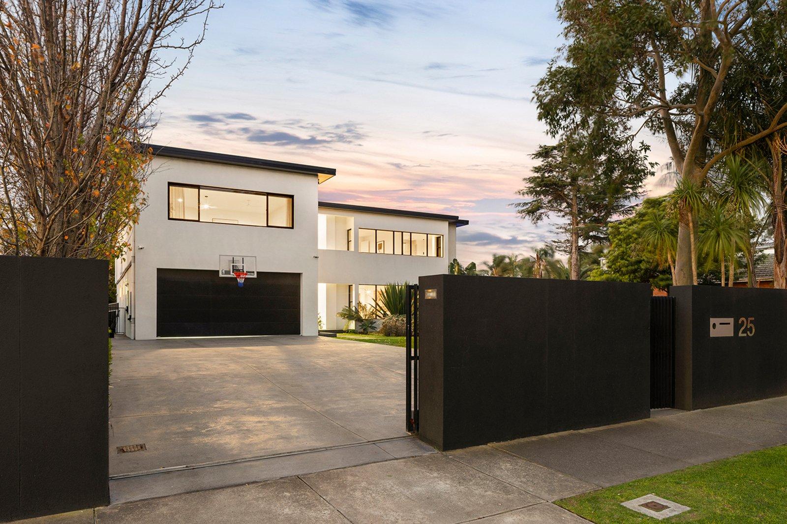 25 Marriage Road, Brighton East, 3187