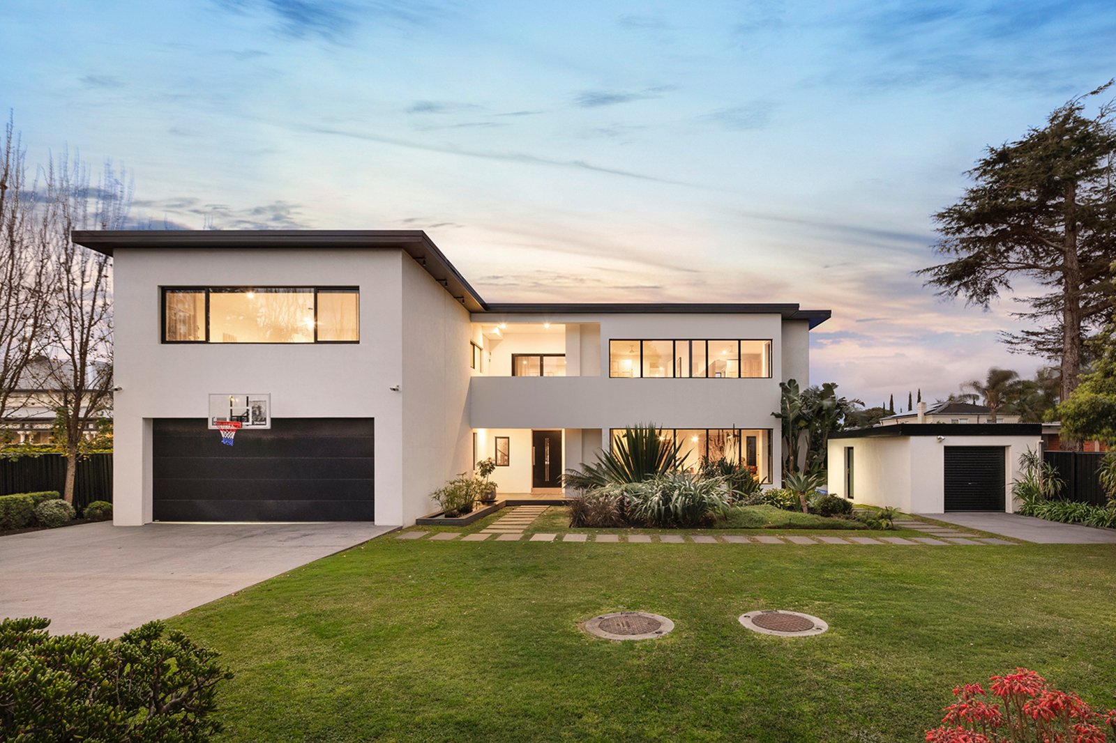 25 Marriage Road, Brighton East, 3187