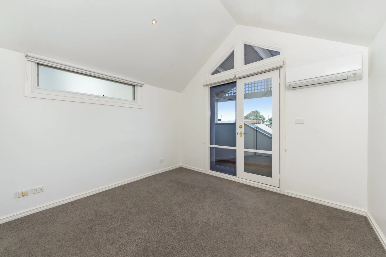 251 Esplanade East, Port Melbourne, 3207