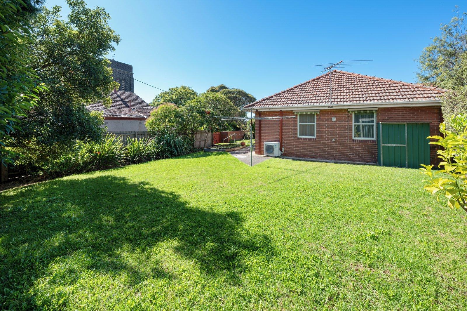 253A Burke Road, Glen Iris, 3146