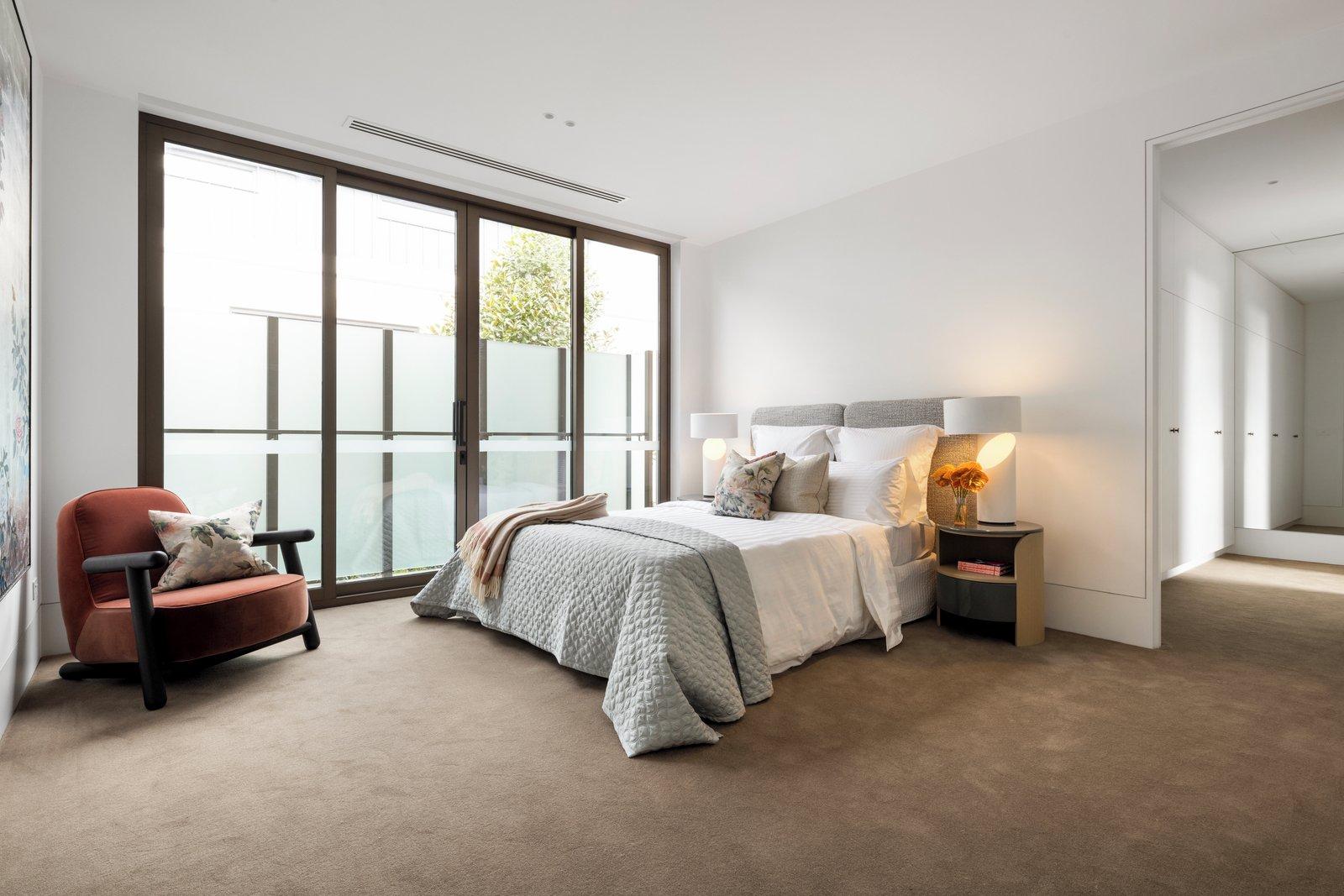 2/58A Mathoura Road, Toorak, 3142