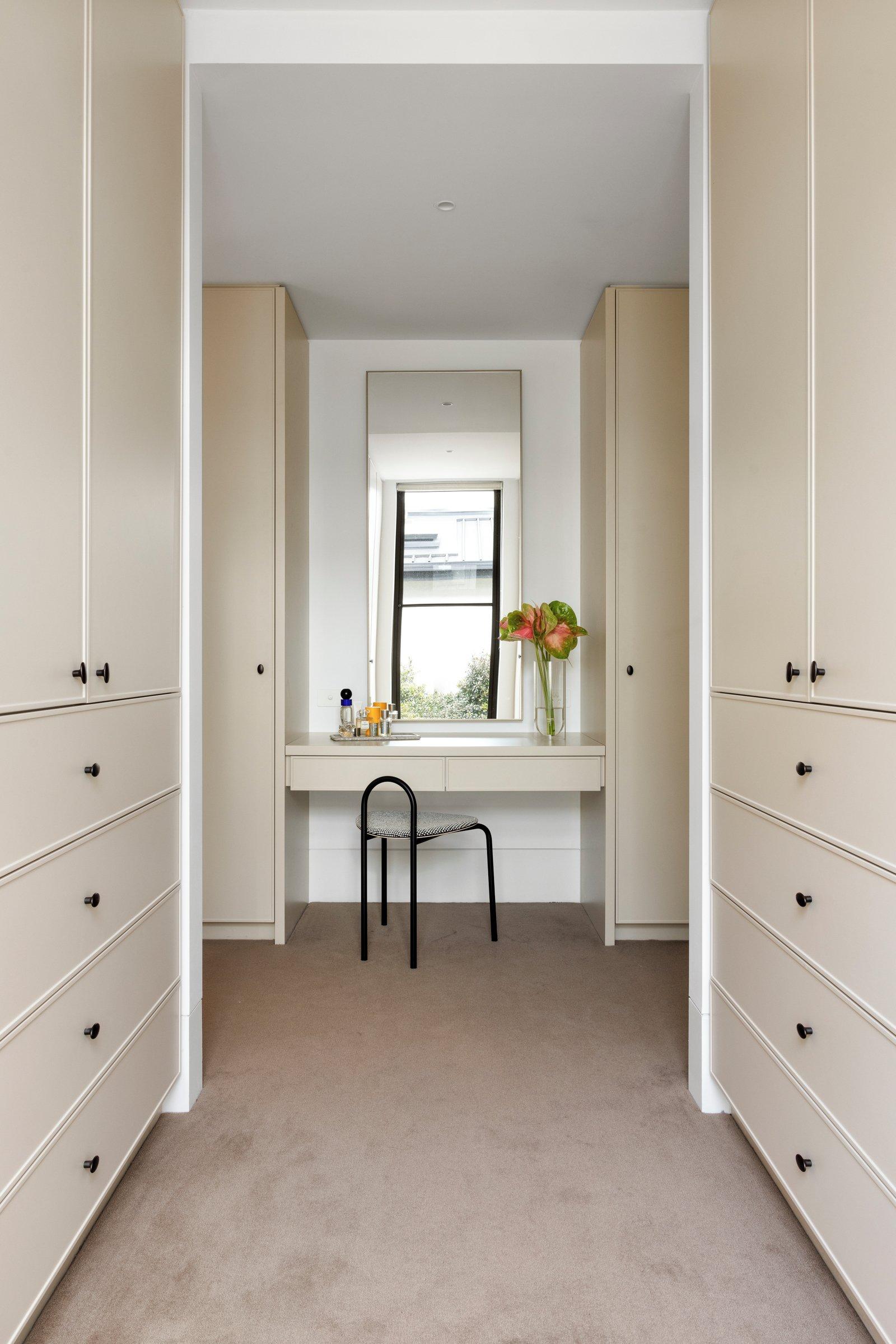 2/58A Mathoura Road, Toorak, 3142