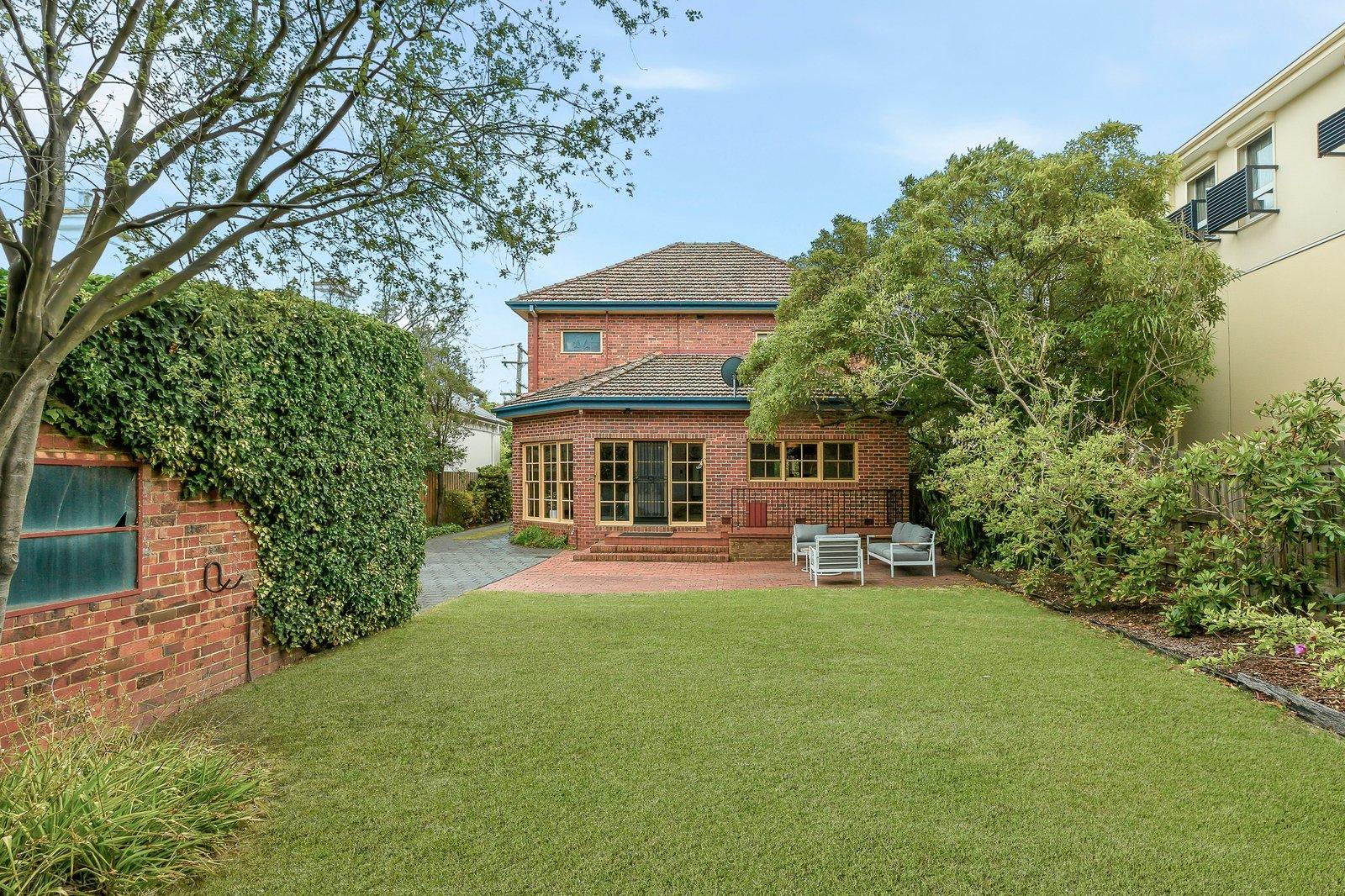 26 Canterbury Road, Camberwell, 3124