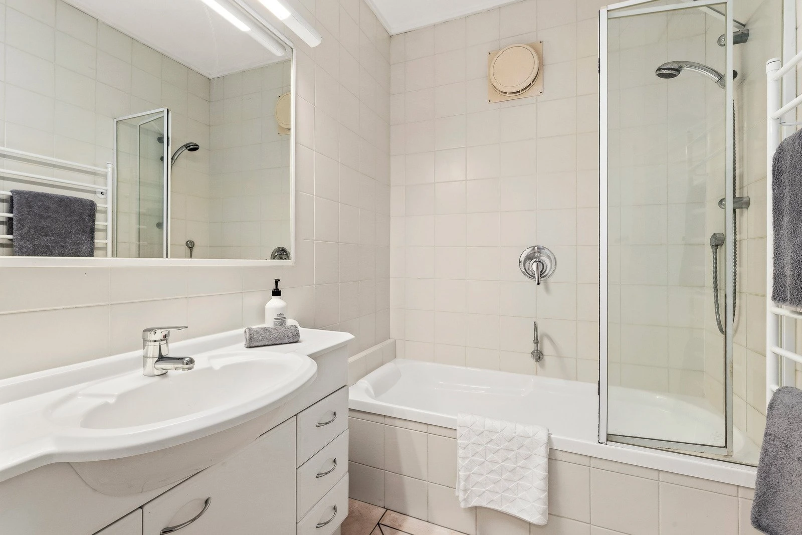 26 Glenbrook Avenue, Malvern East, 3145